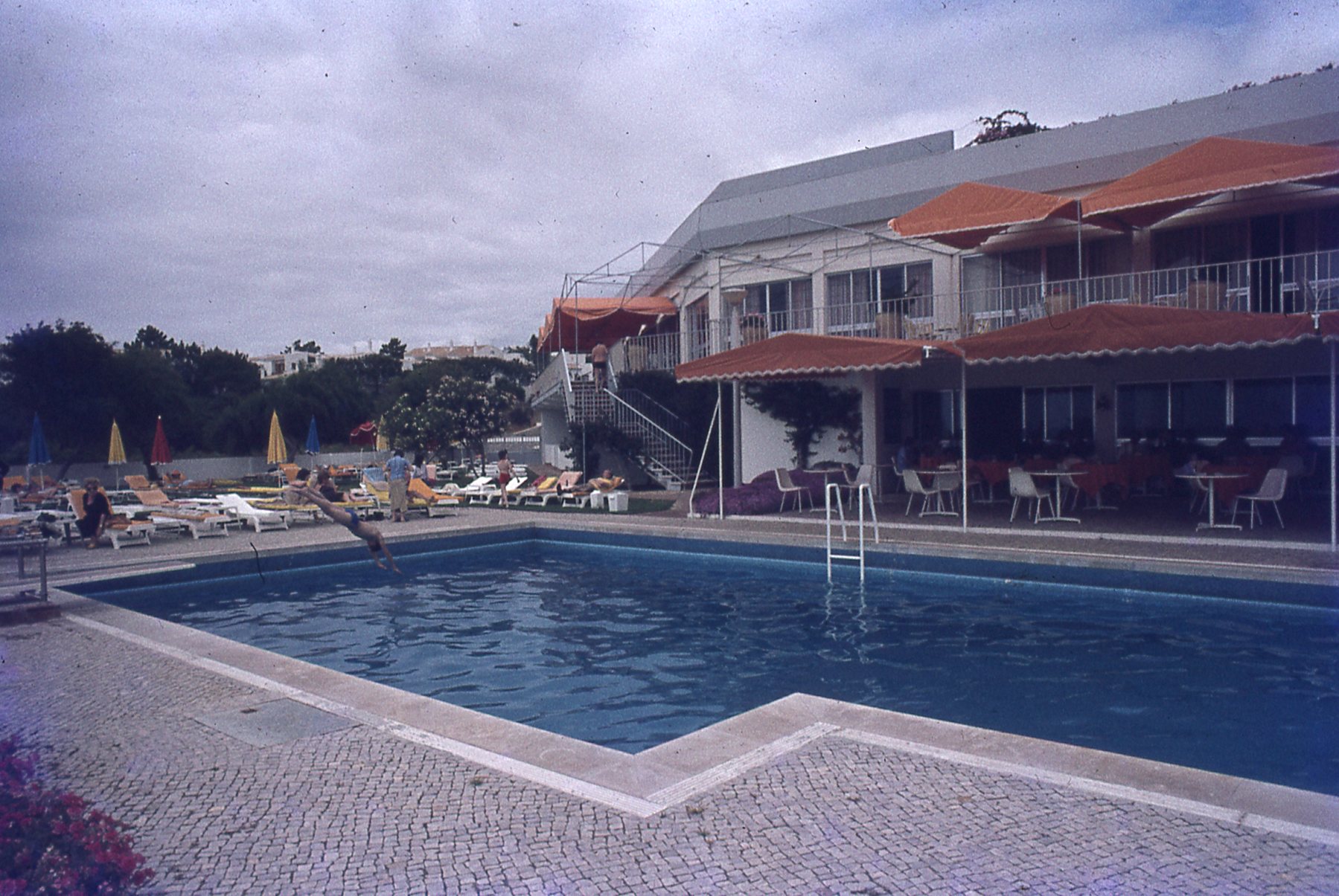 img281.jpg
