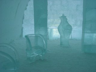 Lobby2.jpg