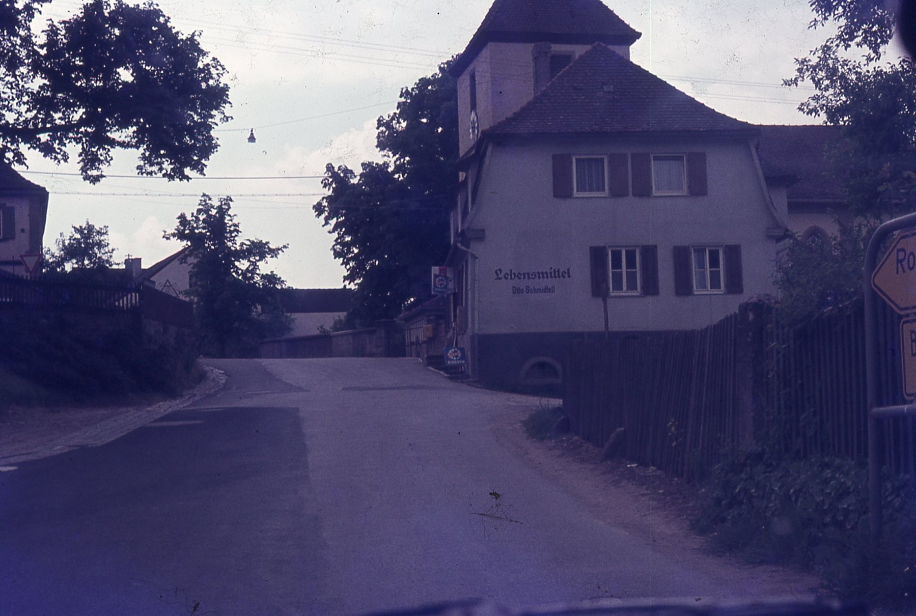 img002.jpg