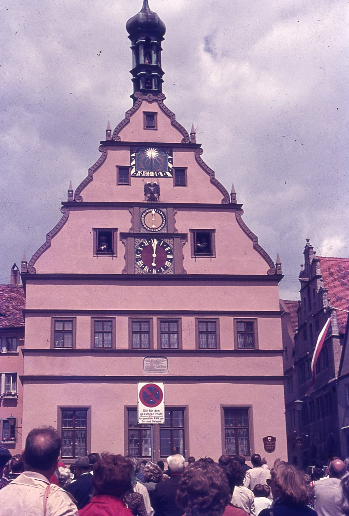img013.jpg
