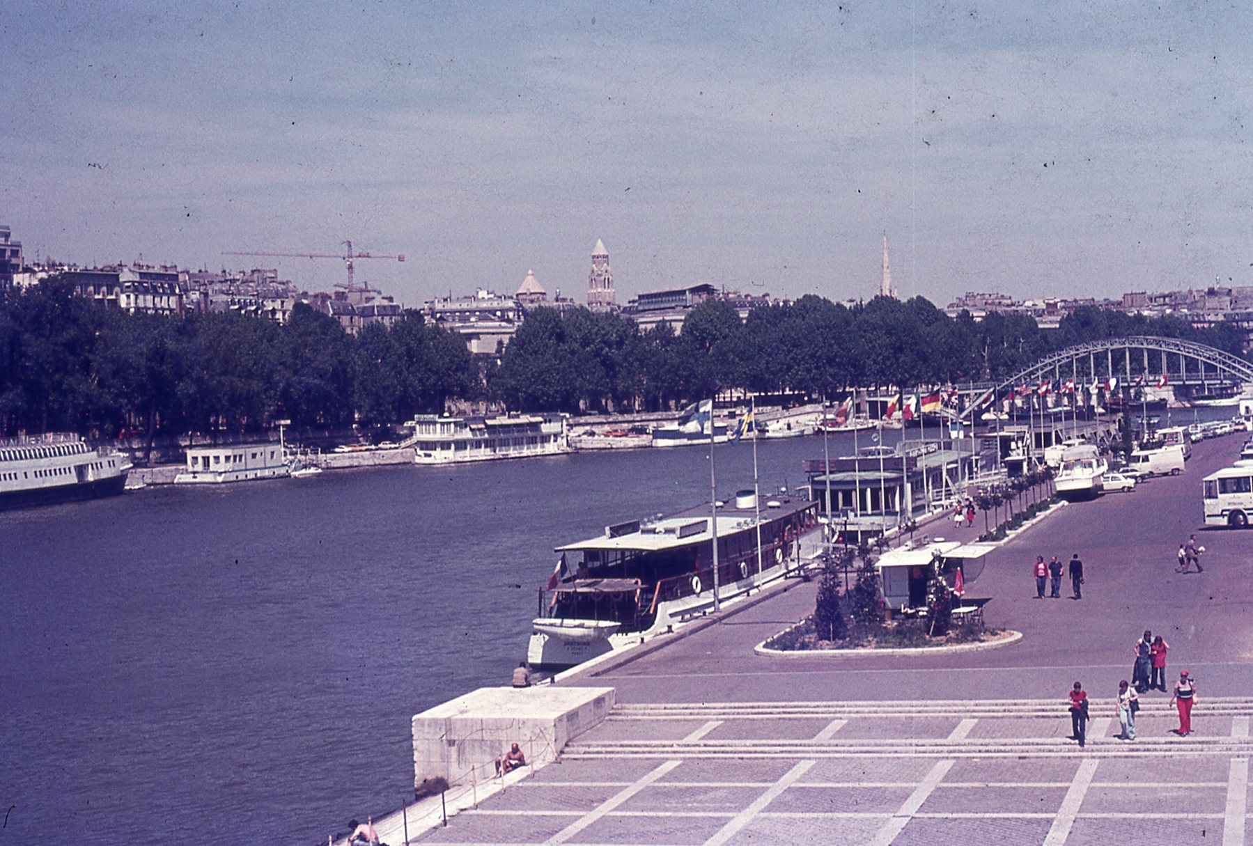 img036.jpg