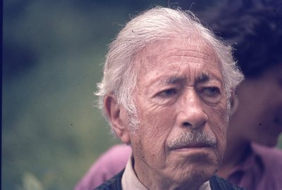img127.jpg